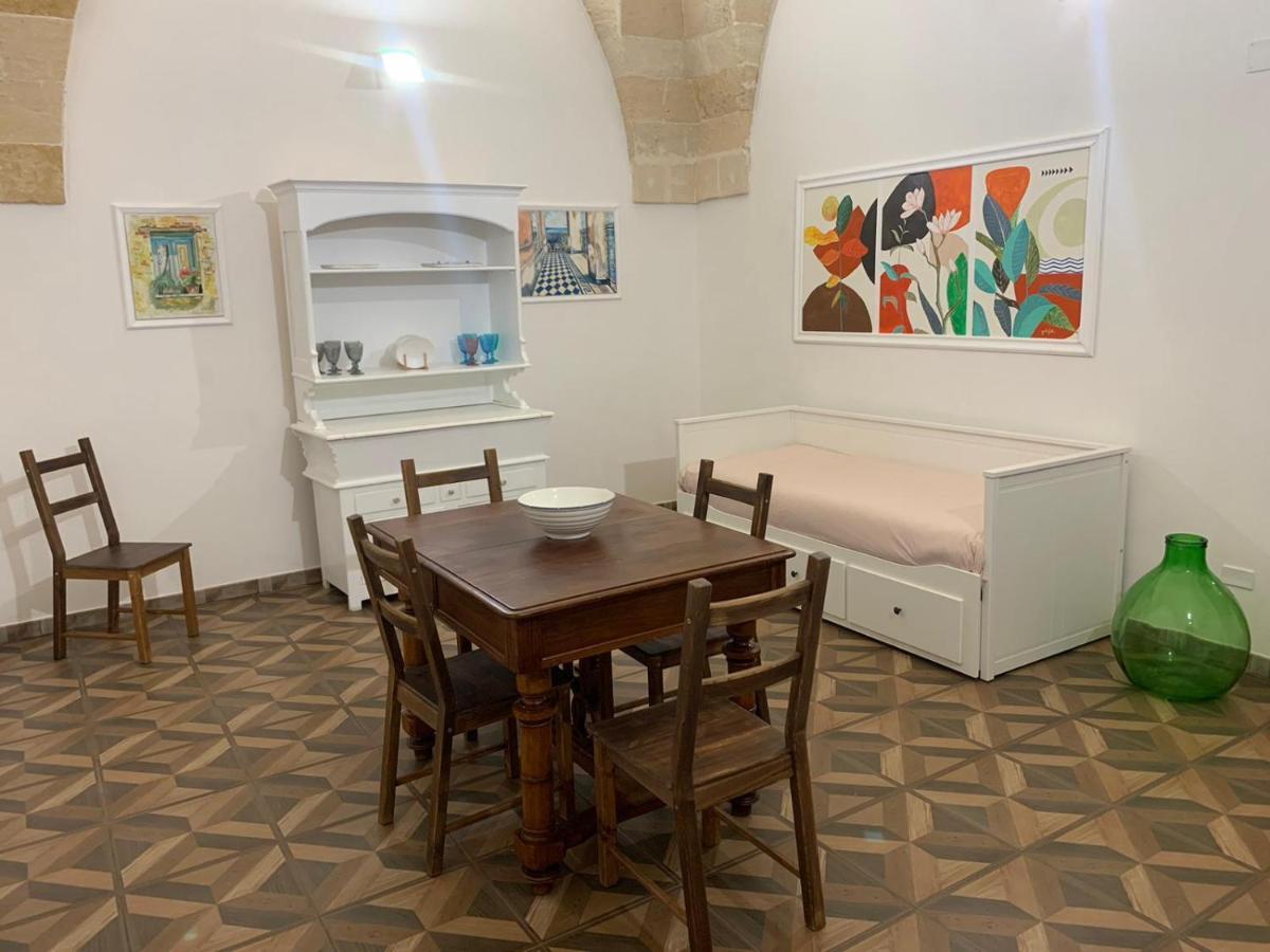 Palazzo Primitivo Casa Vacanze Appartamento Manduria Luaran gambar